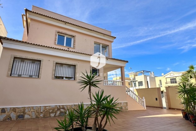 Resale - Villa -
Orihuela Costa - Costa Blanca