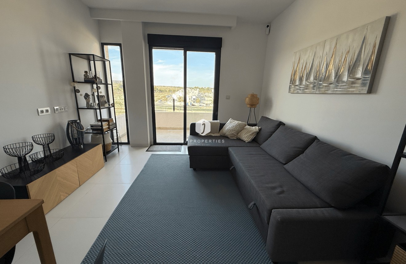 Resale - Apartment / flat -
San Miguel de Salinas - Inland