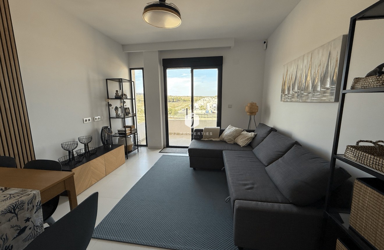 Resale - Apartment / flat -
San Miguel de Salinas - Inland