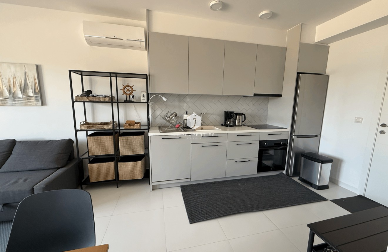 Resale - Apartment / flat -
San Miguel de Salinas - Inland