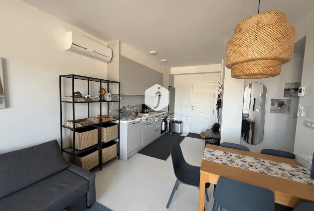 Resale - Apartment / flat -
San Miguel de Salinas - Inland