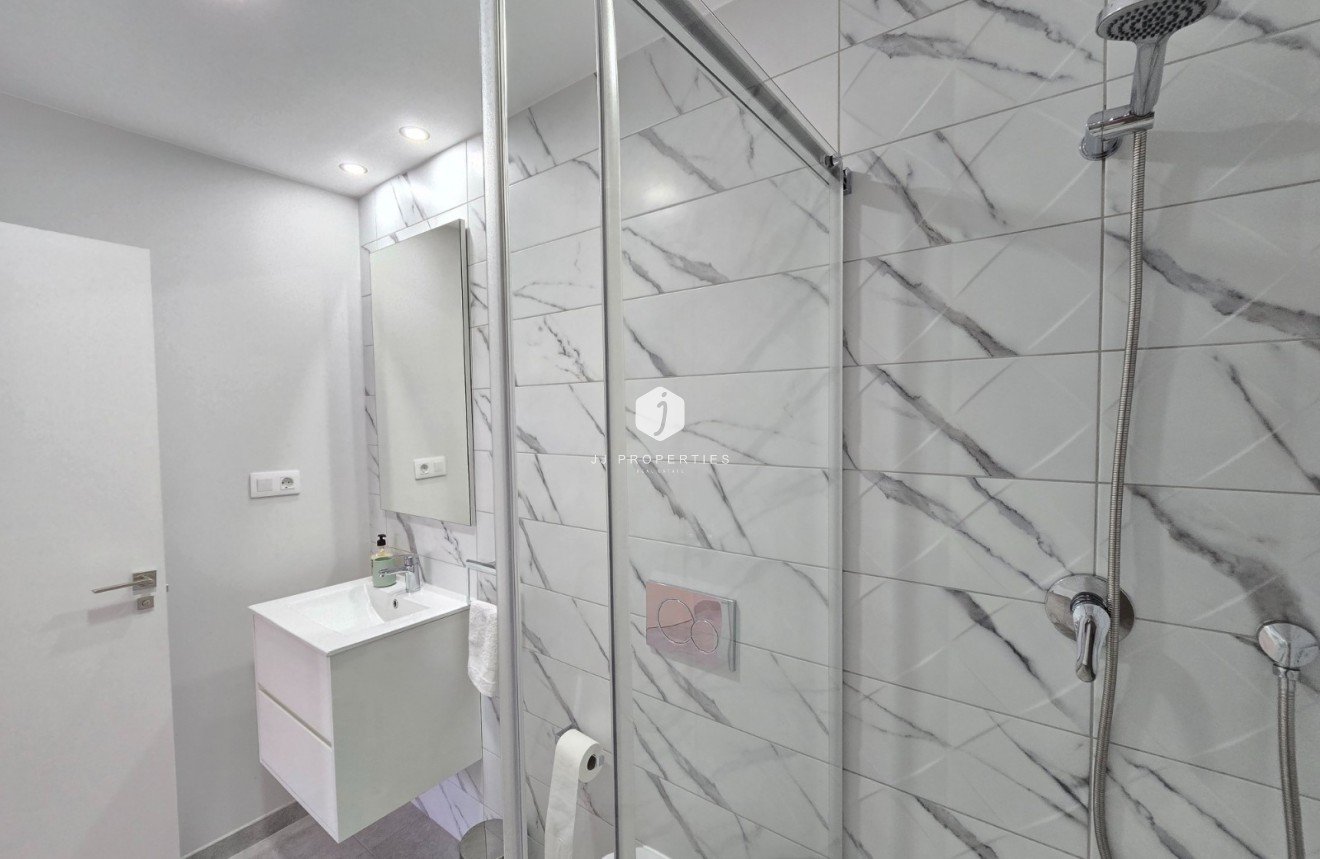 Resale - Apartment / flat -
Orihuela Costa - Costa Blanca