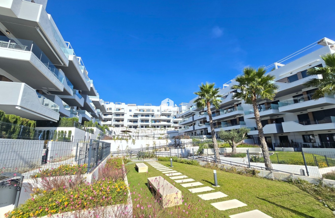 Resale - Apartment / flat -
Orihuela Costa - Costa Blanca