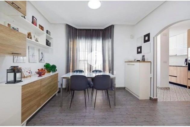 Resale - Chalet -
Guardamar del Segura - Costa Blanca