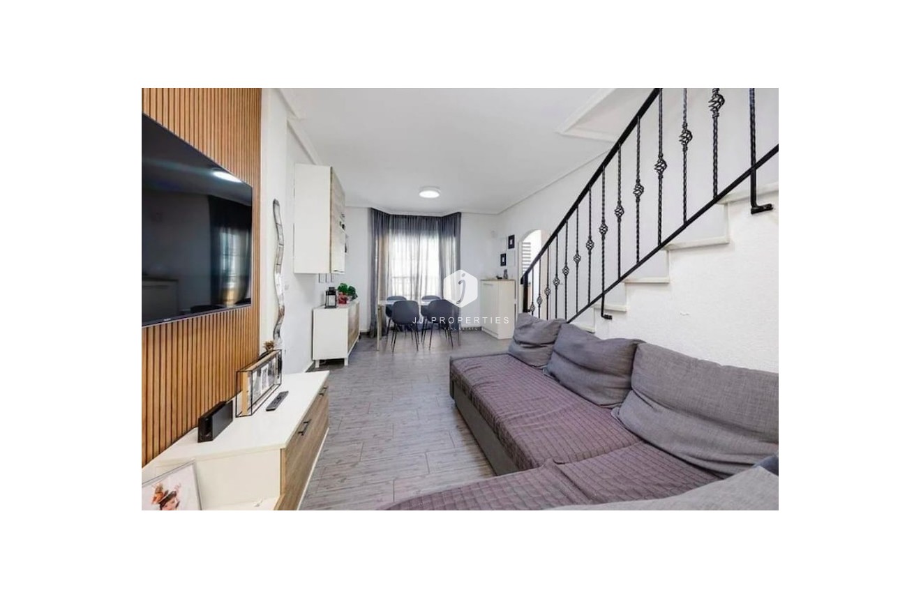 Resale - Chalet -
Guardamar del Segura - Costa Blanca