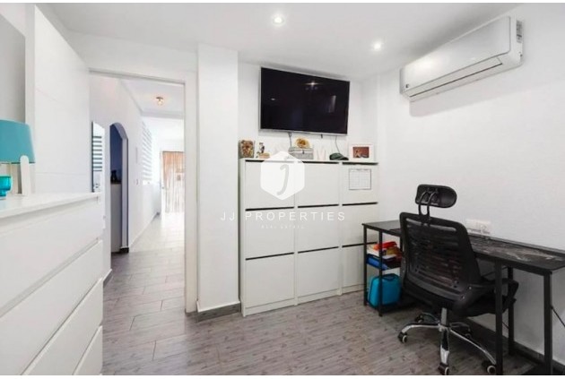 Resale - Chalet -
Guardamar del Segura - Costa Blanca