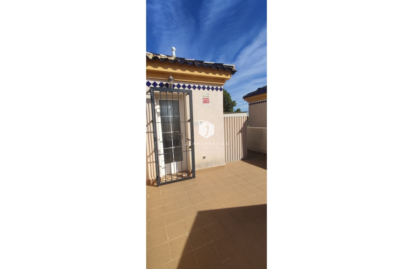 Resale - Chalet -
Guardamar del Segura - Costa Blanca