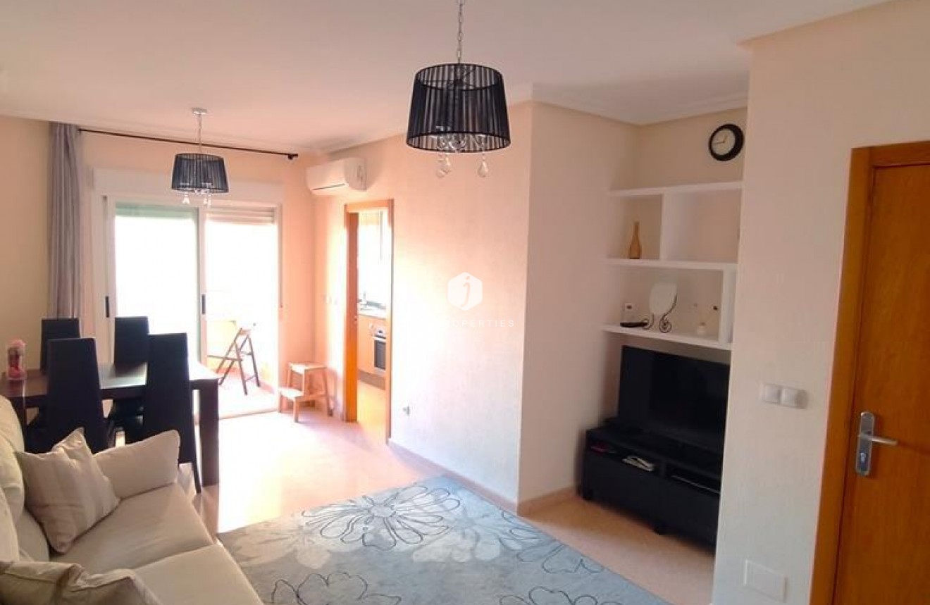 Resale - Apartment / flat -
Torrevieja - CENTRO CASCO URBANO