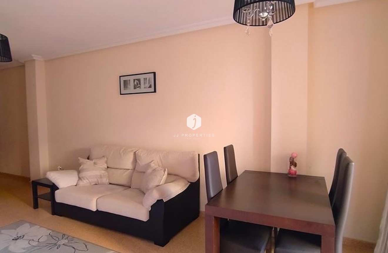 Resale - Apartment / flat -
Torrevieja - CENTRO CASCO URBANO