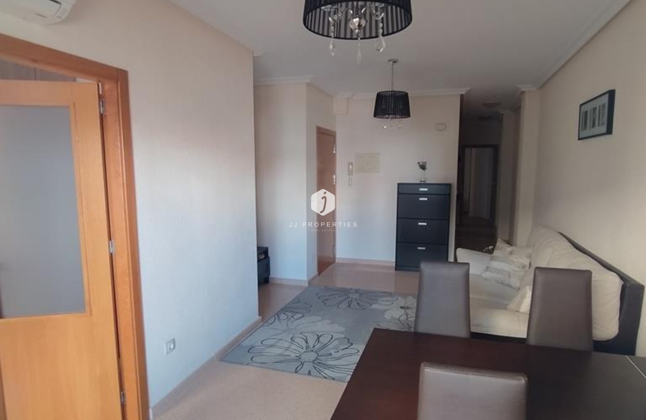 Resale - Apartment / flat -
Torrevieja - CENTRO CASCO URBANO