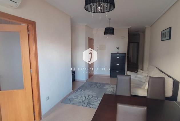 Resale - Apartment / flat -
Torrevieja - CENTRO CASCO URBANO