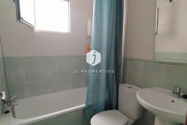 Resale - Apartment / flat -
Torrevieja - CENTRO CASCO URBANO