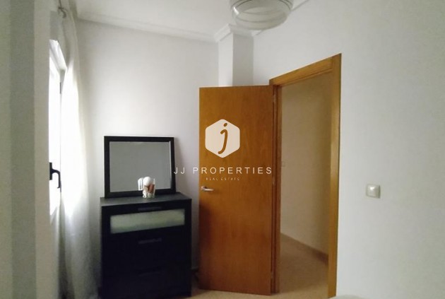 Resale - Apartment / flat -
Torrevieja - CENTRO CASCO URBANO