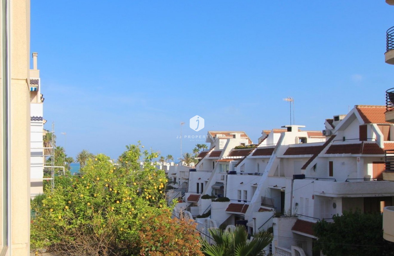 Resale - Apartment / flat -
Torrevieja - Costa Blanca