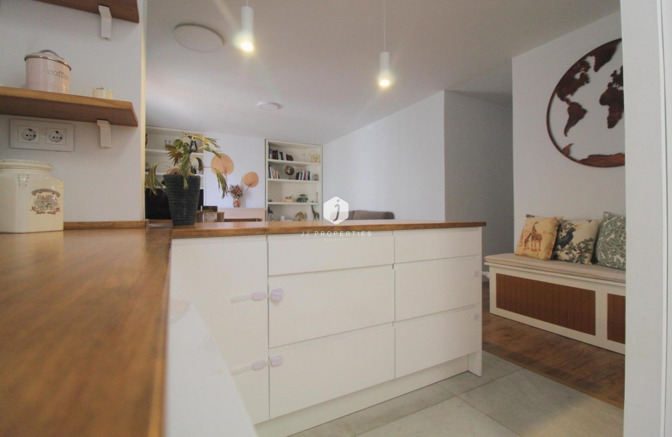 Resale - Apartment / flat -
Torrevieja - Costa Blanca