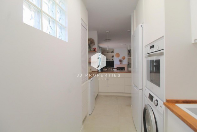 Resale - Apartment / flat -
Torrevieja - Costa Blanca