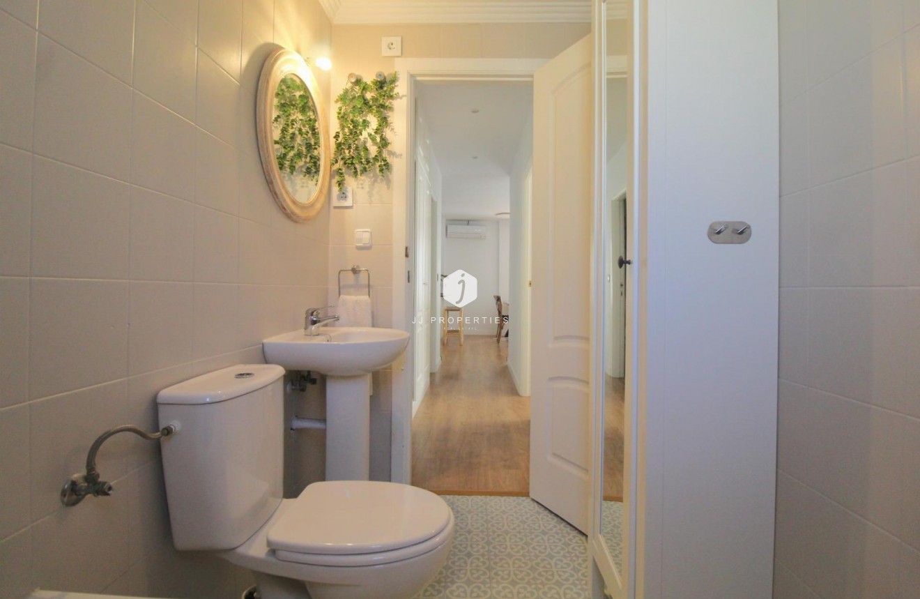 Resale - Apartment / flat -
Torrevieja - Costa Blanca