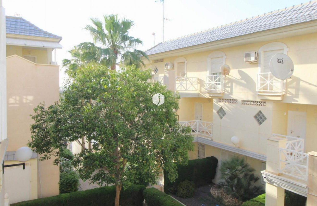 Resale - Apartment / flat -
Torrevieja - Costa Blanca