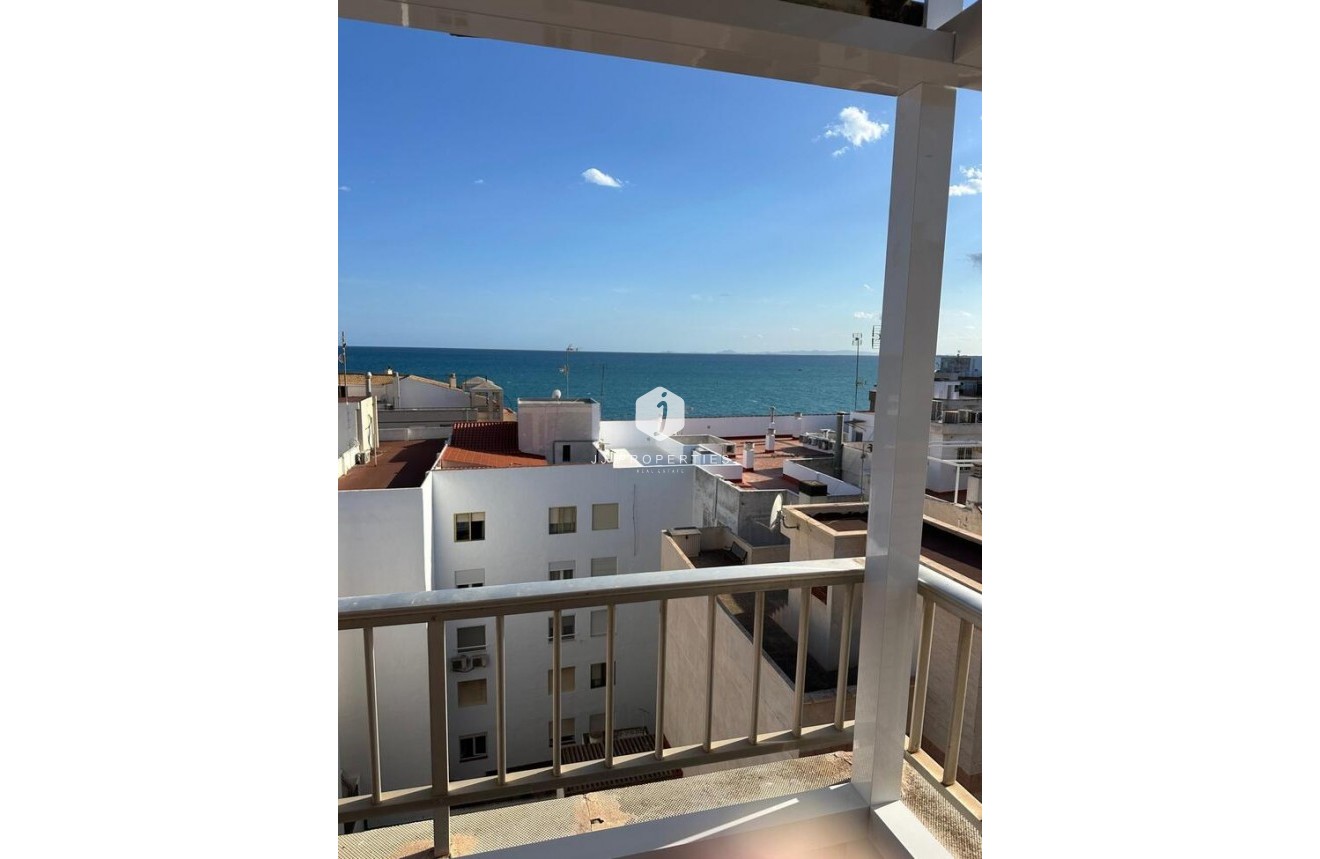 Resale - Penthouse -
Torrevieja - Playa del Cura