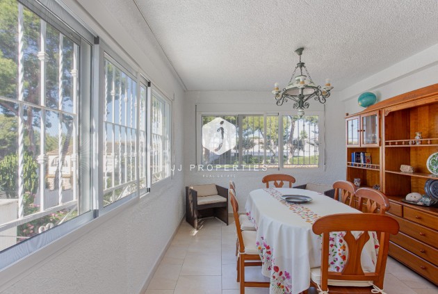 Resale - Villa -
Torrevieja - Costa Blanca