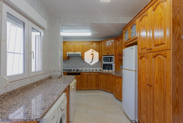 Resale - Villa -
Torrevieja - Costa Blanca