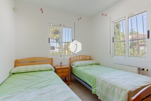 Resale - Villa -
Torrevieja - Costa Blanca