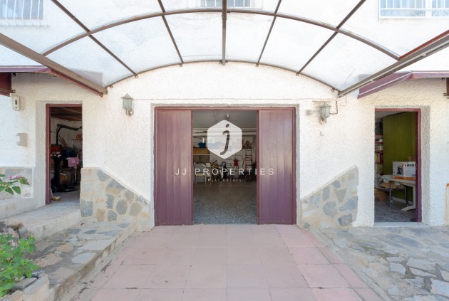 Resale - Villa -
Torrevieja - Costa Blanca