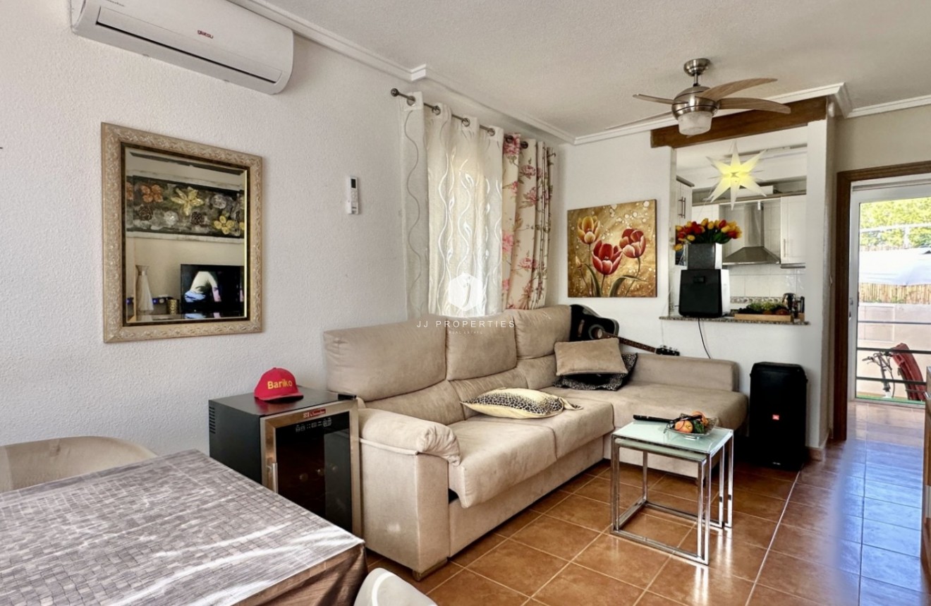 Resale - Chalet -
Orihuela Costa - Costa Blanca