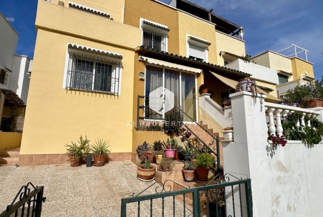 Resale - Chalet -
Orihuela Costa - Costa Blanca
