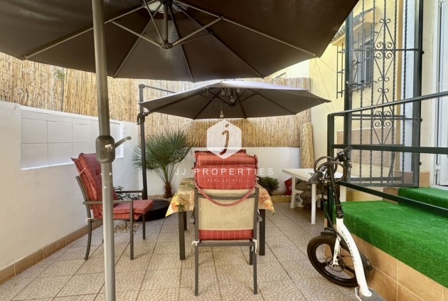 Resale - Chalet -
Orihuela Costa - Costa Blanca