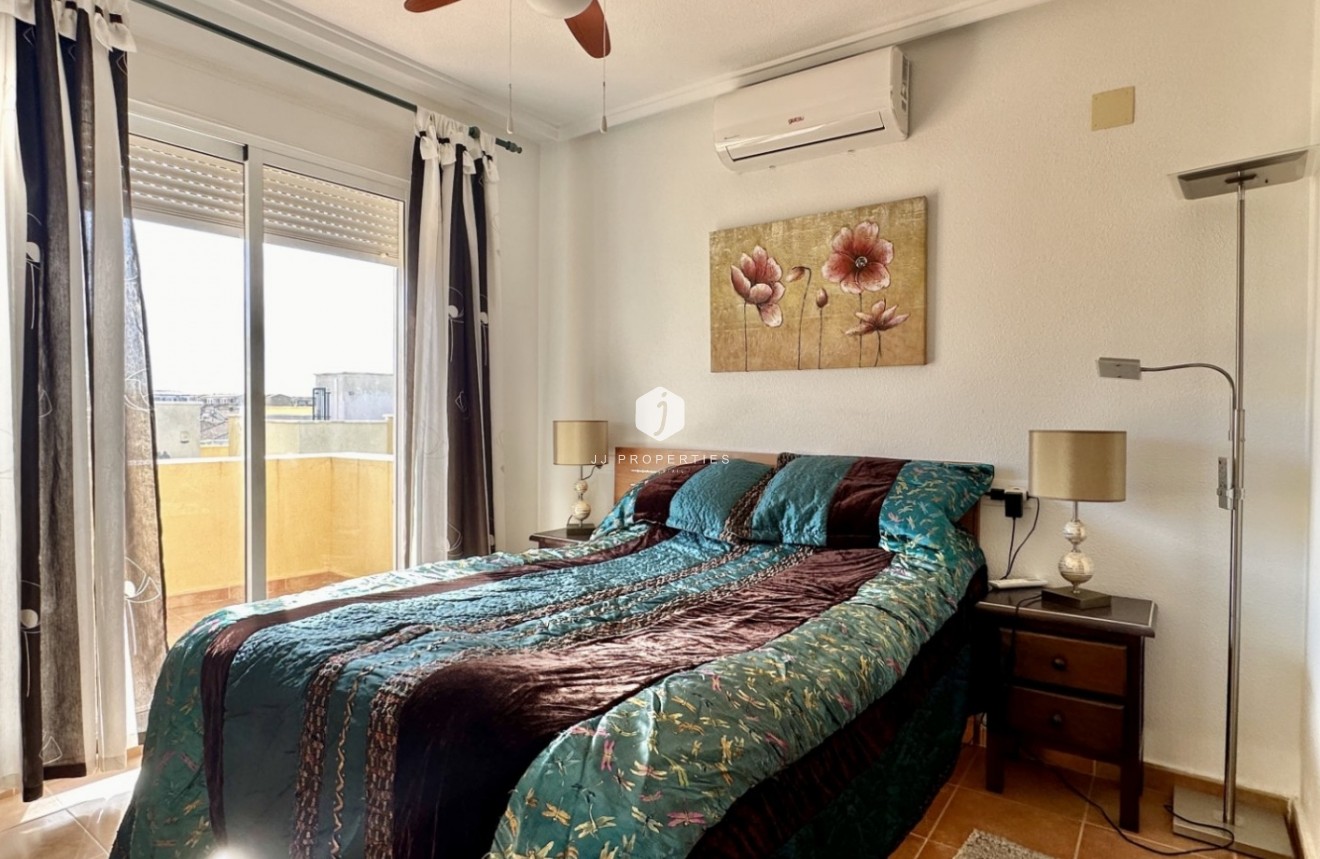 Resale - Chalet -
Orihuela Costa - Costa Blanca