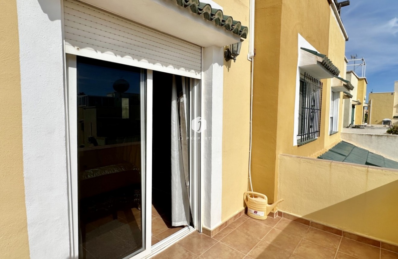 Resale - Chalet -
Orihuela Costa - Costa Blanca