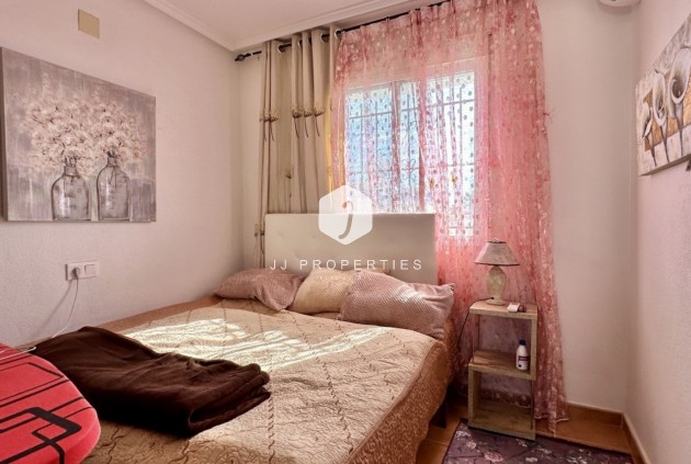 Resale - Chalet -
Orihuela Costa - Costa Blanca