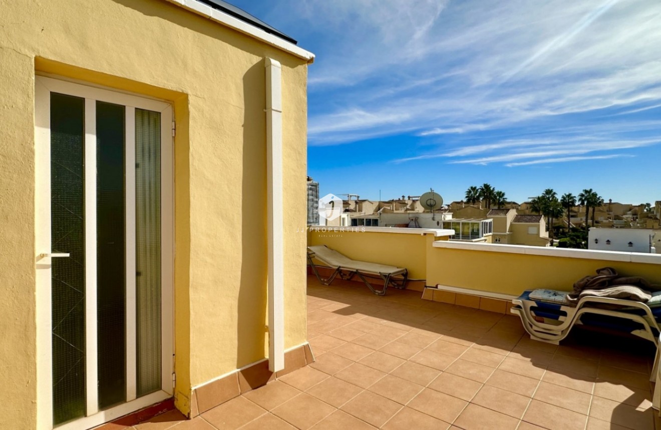 Resale - Chalet -
Orihuela Costa - Costa Blanca