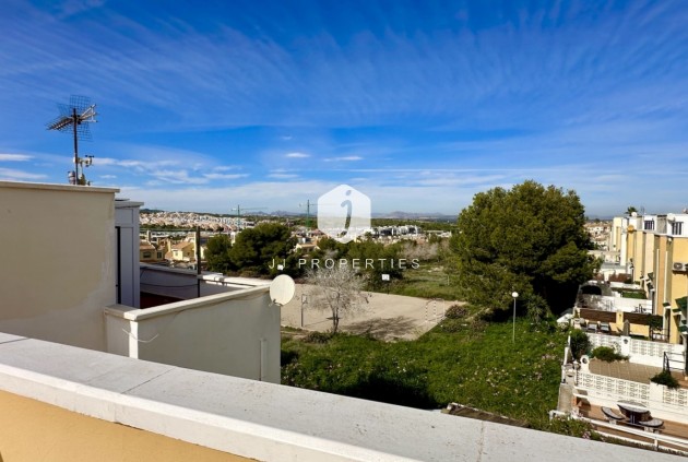 Resale - Chalet -
Orihuela Costa - Costa Blanca