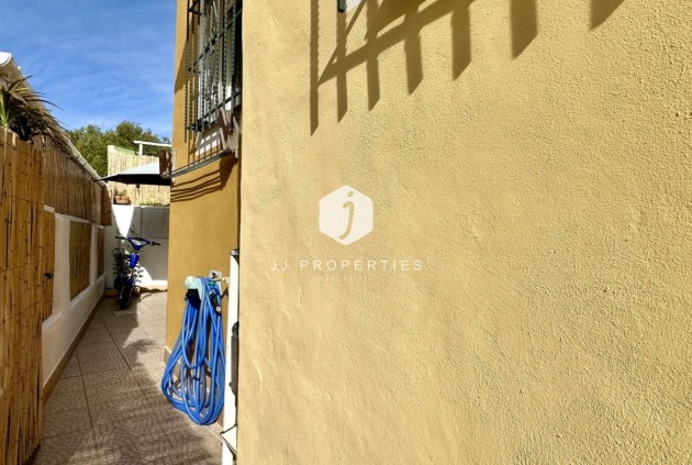 Resale - Chalet -
Orihuela Costa - Costa Blanca