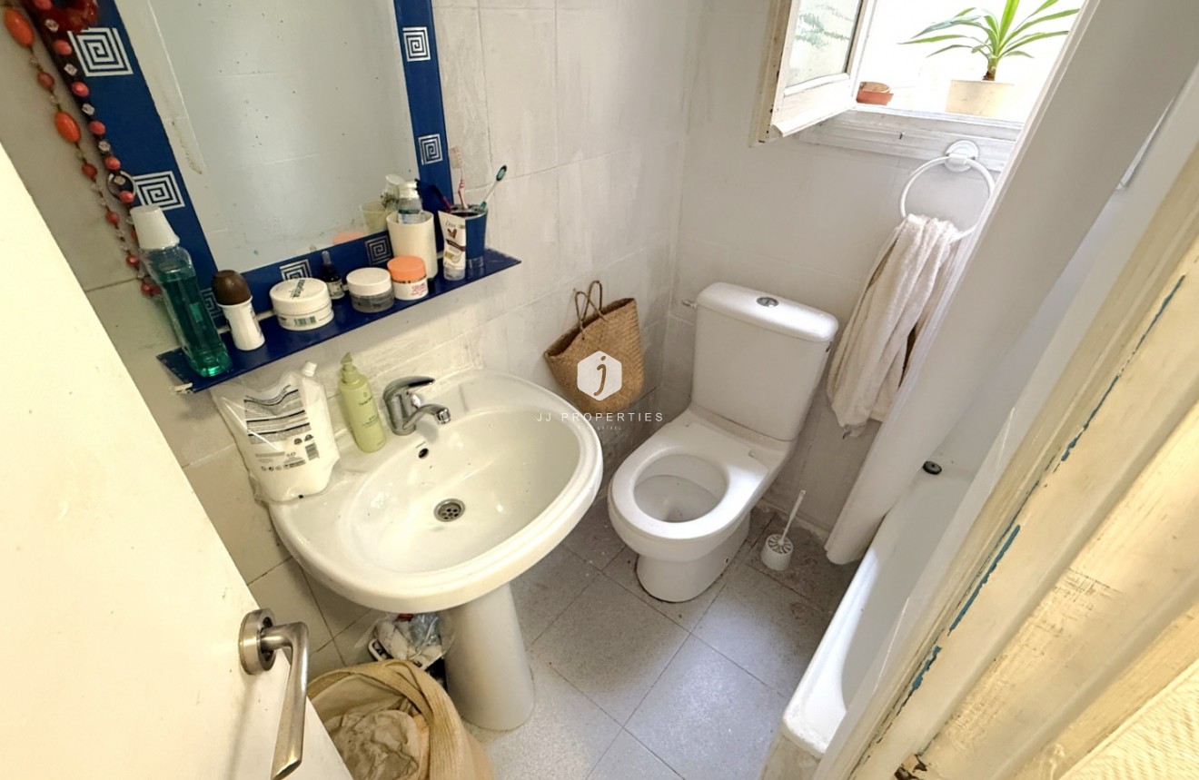 Resale - Bungalow -
Torrevieja - Costa Blanca