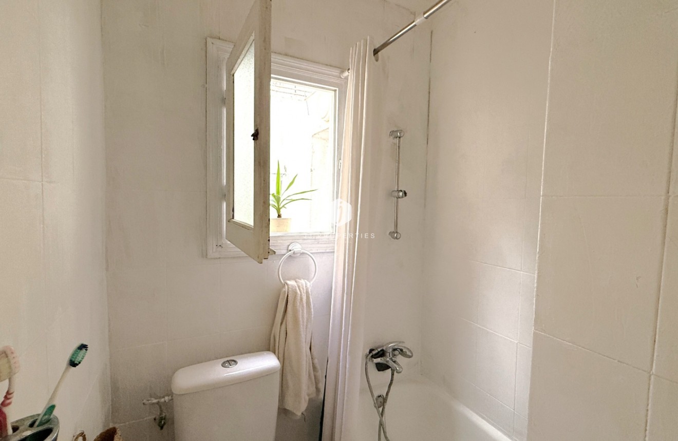 Resale - Bungalow -
Torrevieja - Costa Blanca