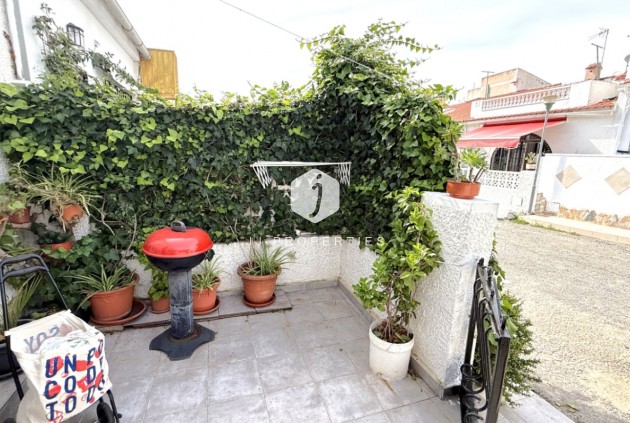 Resale - Bungalow -
Torrevieja - Costa Blanca