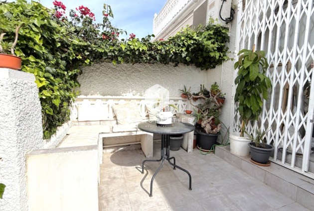 Resale - Bungalow -
Torrevieja - Costa Blanca