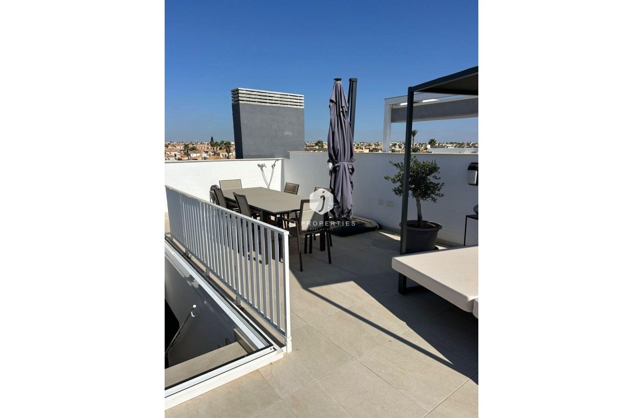 Resale - Penthouse -
Orihuela Costa - Playa Flamenca