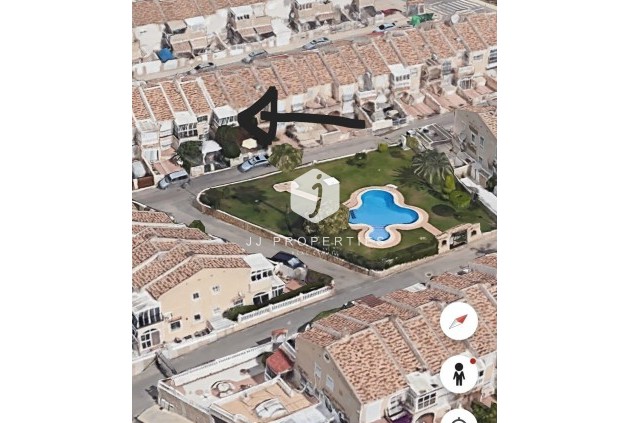 Resale - Chalet -
Torrevieja - aguas nuevas