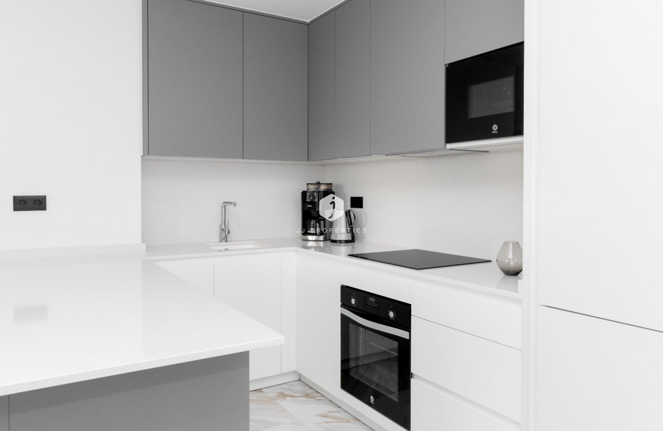 Resale - Penthouse -
Guardamar del Segura - Pueblo