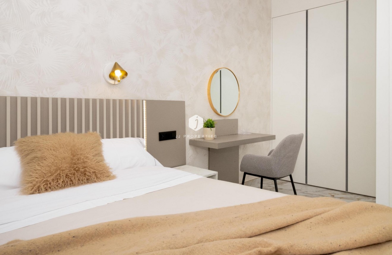 Resale - Penthouse -
Guardamar del Segura - Pueblo