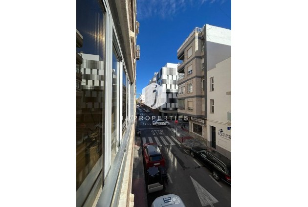 Resale - Apartment / flat -
Torrevieja