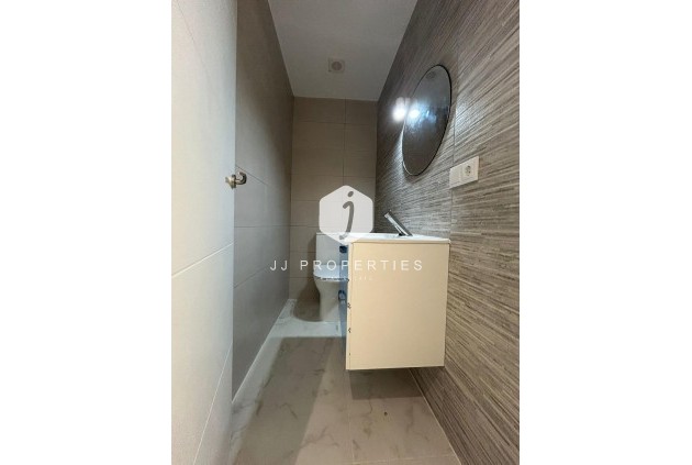 Resale - Apartment / flat -
Torrevieja