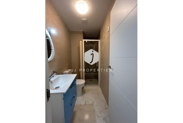 Resale - Apartment / flat -
Torrevieja