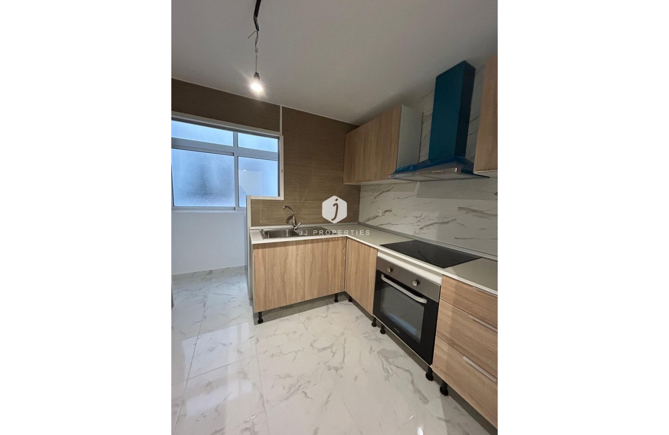 Resale - Apartment / flat -
Torrevieja