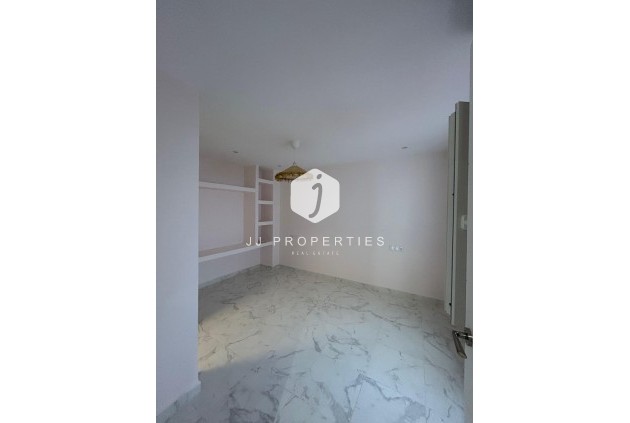 Resale - Apartment / flat -
Torrevieja