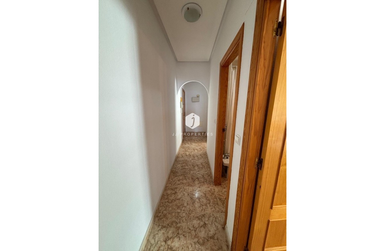 Resale - Apartment / flat -
Torrevieja - Playa del Cura